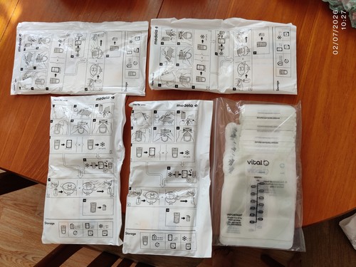 Medela breast milk storage