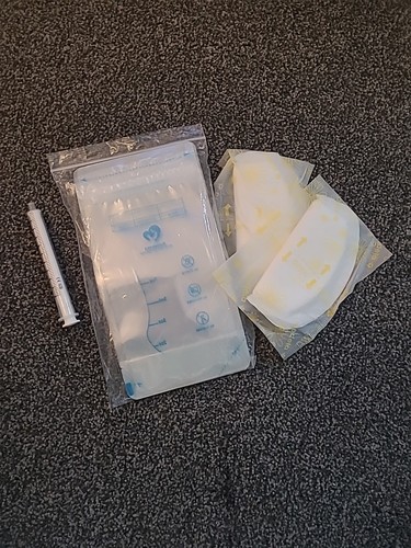 Medela breast milk storage - breast,